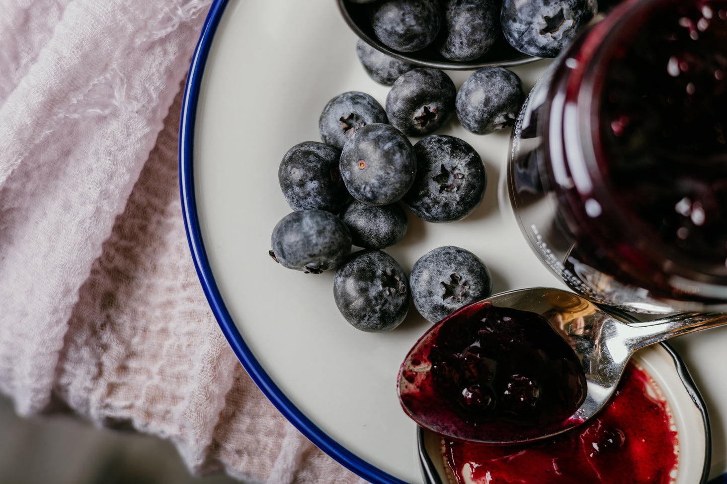 jam on spoon